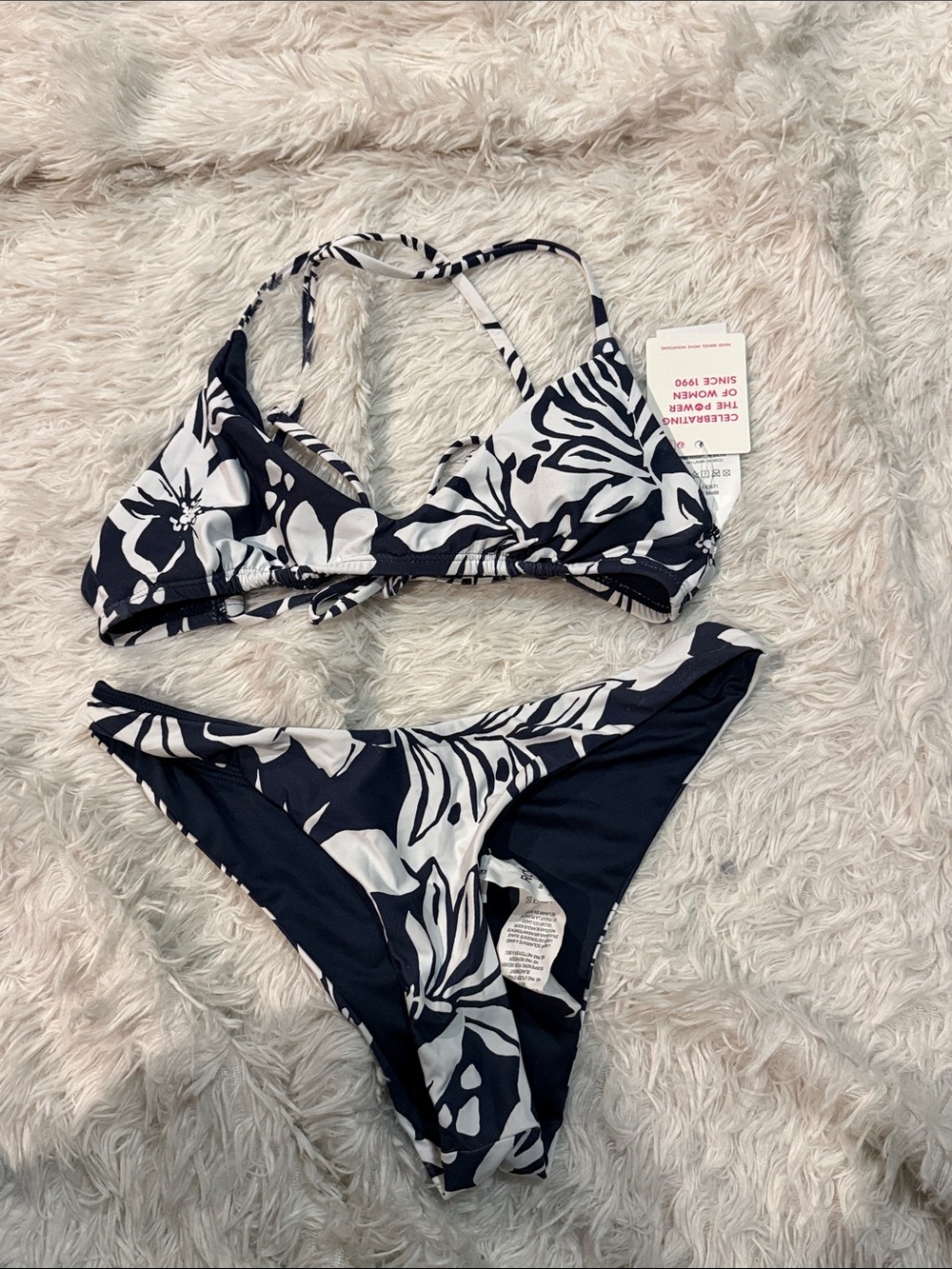 Women’s Roxy navy & White Floral Bikini Set - XS: